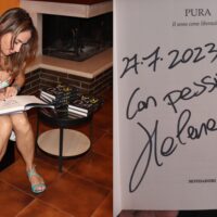 Pura. Il sesso come liberazione libro autografato da Malena aut07